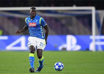 نابولي يستهدف ضم مدافع توتنهام بعد اقتراب كوليبالي من باريس سان جيرمان