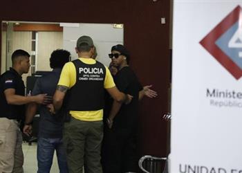 إخلاء سبيل رونالدينيو بعد احتجازه في باراجواي