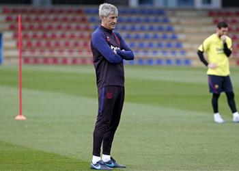 كيكي سيتين يعلن قائمة برشلونة لمواجهة ريال سوسيداد