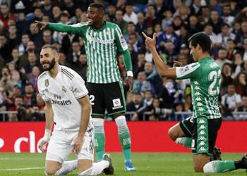 تشكيل ريال مدريد أمام ريال بيتيس فينيسيوس يجاور بنزيما في الهجوم