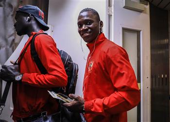 بعثة الأهلي تصل القاهرة بعد التأهل على حساب صن داونز بجنوب إفريقيا