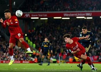 رسمي ا الإصابة ت نهي موسم لوكاس توريرا مع آرسنال