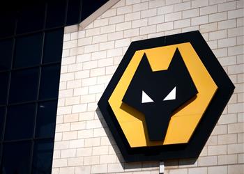 وولفرهامبتون يطلب تأجيل مواجهة أولمبياكوس في الدوري الأوروبي ويويفا يرد