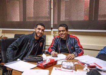 رامي ربيعة يتقدم بأوراقه للحصول على عضوية الأهلي