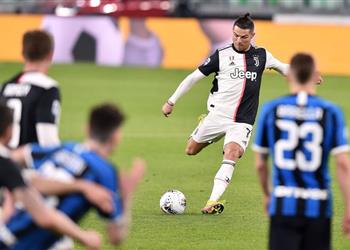 بعد إصابة روجاني بكورونا تقارير رونالدو سيدخل الحجر الصحي في ماديرا