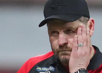 بادربورن يوضح في بيان رسمي حقيقة إصابة مدربه بـ كورونا