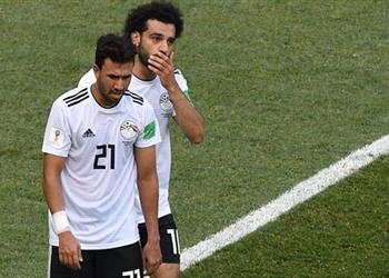 مراسل بي إن سبورتس يكشف الاتجاه الأقرب لمصير الدوري الإنجليزي صدمة للثنائي المصري