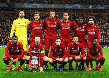 عضو برلماني يكشف تصرف رائع من لاعبي ليفربول بعد توقف الدوري الإنجليزي