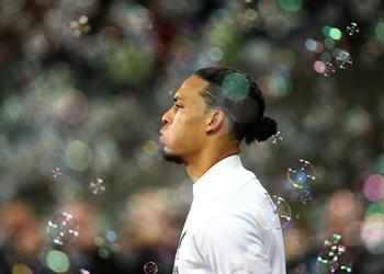 فان دايك سأكون حزين ا إذا فاز ليفربول بالدوري الإنجليزي والملعب فارغ