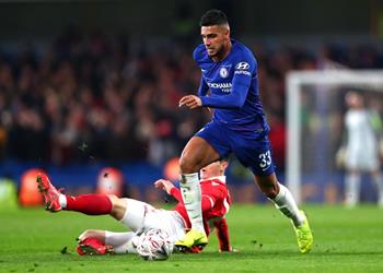 ظهير تشيلسي يقترب من يوفنتوس في الميركاتو الصيفي