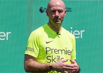 شيرر معترض ا لا يمكن منح ليفربول لقب الدوري الإنجليزي في حالة الإلغاء