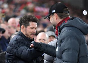 بعد انتقاده أسلوب سيميوني وأتلتيكو مدريد أسطورة هولندا لـ كلوب توقف عن البكاء