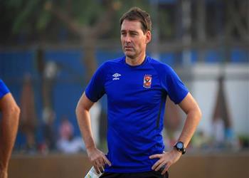 خناقة شوارع في مران الأهلي رمضان صبحي يسب عبد الحفيظ وبادجي وفايلر يتدخل