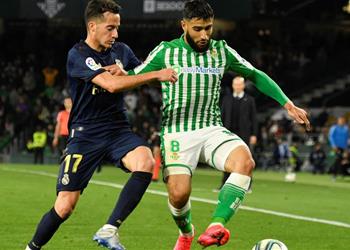 نبيل فقير يثير اهتمام ريال مدريد بعد تألقه مع بيتيس