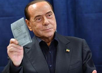بيرلسكوني يتبرع بـ10 ملايين يورو لمستشفيات إيطاليا لمواجهة كورونا