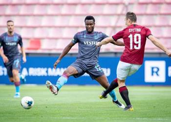 طرابزون سبور يفسخ عقد أوبي ميكيل رسمي ا بعد انتقاده للسلطات التركية