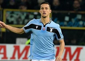 وكيل لويز فيليبي اهتمام برشلونة بالتعاقد معه شرف