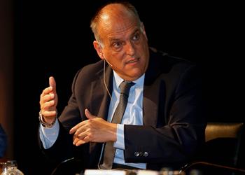 رئيس رابطة الليجا يكشف السيناريوهات المحتملة لاستئناف الدوريات الأوروبية