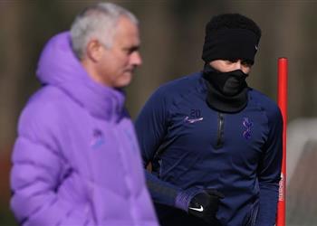 رغم كورونا توتنهام يستأنف تدريباته خلف الأبواب المغلقة