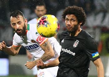 صحيفة تركية تكشف موقف مدرب بشكتاش النهائي تجاه استمرار النني