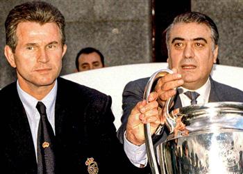 هاينكس يرثي رئيس ريال مدريد السابق تأثرت بشدة وكورونا مأساة عالمية