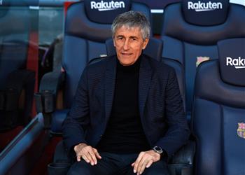 برشلونة يستهدف ضم مدافع مانشستر سيتي في ميركاتو الصيف