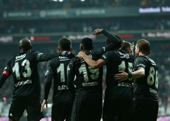 لاعب بشكتاش يشيد بثنائيته مع محمد النني لدينا تفاهم رائع