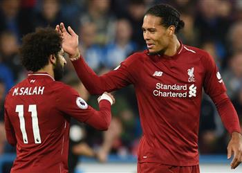 لاعب مانشستر سيتي السابق يتوقع الفائز بجائزة لاعب العام في إنجلترا ويستشهد بـ صلاح