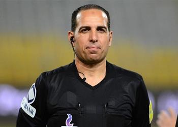 الحكم سعيد حمزة مهاجما اتحاد الكرة السماعات تالفة ولا نسمع قرارات غرفة الفار وتكلفة التقنية 80 مليون جنيه