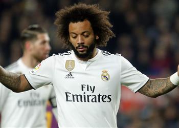 يوفنتوس يستغل وضع مارسيلو في ريال مدريد ويقدم له عرض ا مميز ا