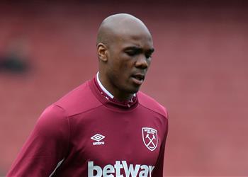 لاعب وست هام إنجلترا استهانت بـ كورونا وسخرت من إيطاليا والأمر أشبه بالأفلام