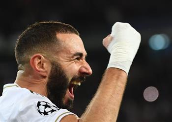 بنزيما ساخر ا من جيرو لن نقارن فورمولا 1 بالكارتينج