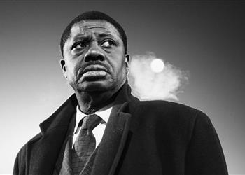 باريس سان جيرمان وليون ينعيان وفاة رئيس مارسيليا السابق