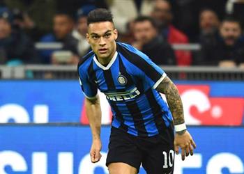 صحيفة إيطالية تكشف تفاصيل عقد برشلونة للاوتارو مارتينيز