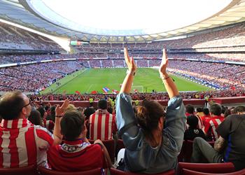 أتلتيكو مدريد يعلن تخفيض رواتب اللاعبين بسبب كورونا