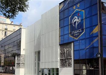 الاتحاد الفرنسي يصدر بيان ا رسمي ا بشأن مصير الموسم