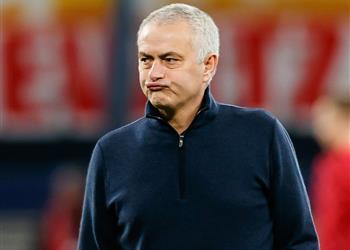 لايبزيج يسخر من اهتمام توتنهام بضم مدافعه