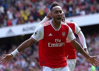 لاعب آرسنال السابق ينصح أوباميانج بعدم تكرار خطأ فان بيرسي