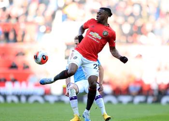 بيساكا يكشف عن أصعب خصم واجهه هذا الموسم مع مانشستر يونايتد