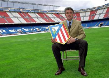 وفاة مدرب ريال مدريد وأتلتيكو السابق