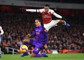 فان دايك ي شيد بـ أجويرو وثنائي هجوم آرسنال