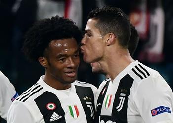 كوادرادو يكشف كواليس قرار تخفيض الرواتب في يوفنتوس