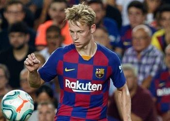 دي يونج رؤية قميص لوكاس مورا تؤلمني