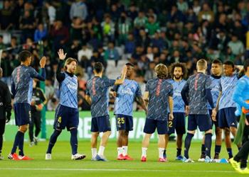 إذاعة إسبانية سيناريوهان أمام ريال مدريد قبل إعلان تخفيض الرواتب