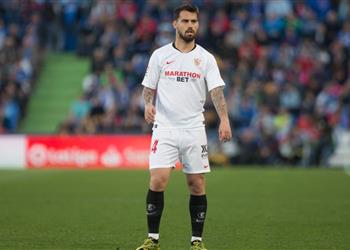 لاعب إشبيلية أخشى عودة كرة القدم كنت على أعتاب ريال مدريد وليفربول خطفني