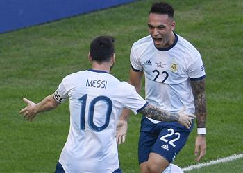 وكيل لاوتارو مارتينيز يتحدث عن مستقبله ويؤكد إشادة ميسي تجعله سعيد ا