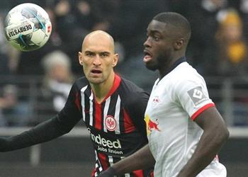 زيدان يطالب ريال مدريد بمنافسة برشلونة على ضم أوباميكانو