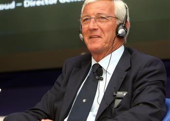 ليبي يطالب باستئناف الدوري الإيطالي ويضع شرط ا للعودة إلى التدريب