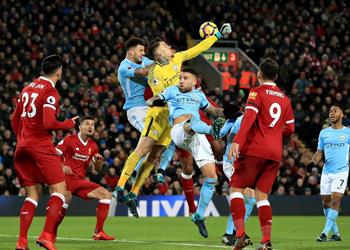 جاري لينكر يوضح دور رأس الحربة في خطتي مانشستر سيتي وليفربول