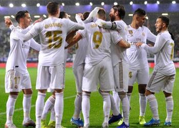 زيدان يطالب ريال مدريد بتجديد عقد لاعب الفريق